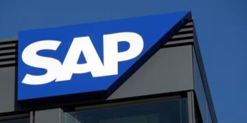 سهم SAP يقفز 40% من أدنى مستوياته