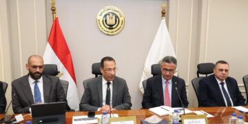  متابعة الموقف التنفيذي لمنظومة الكارت الموحد وبحث آليات تطويرها وتعزيز التكامل الرقمي بين جهات الدولة