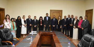 وزير الشباب والرياضة يبحث مع وفد اتحاد المستثمرات العرب دعم ريادة الأعمال وتعظيم الاستثمار الرياضي
