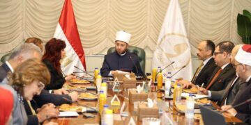 وزير الأوقاف يستقبل رئيس اتحاد المستثمرات العرب
