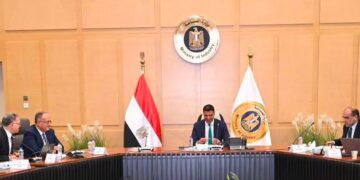 غرفة صناعات مواد البناء تستعرض أمام وزير الصناعة رؤيتها لتطوير القطاع وتعزيز الصادرات