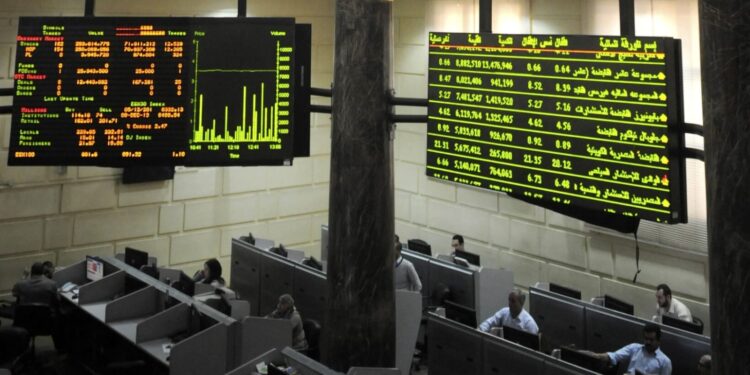 أين تذهب أموال المستثمرين؟
