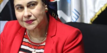 السفيرة سامية بيبرس الامين العام لمجلس الشباب المصري