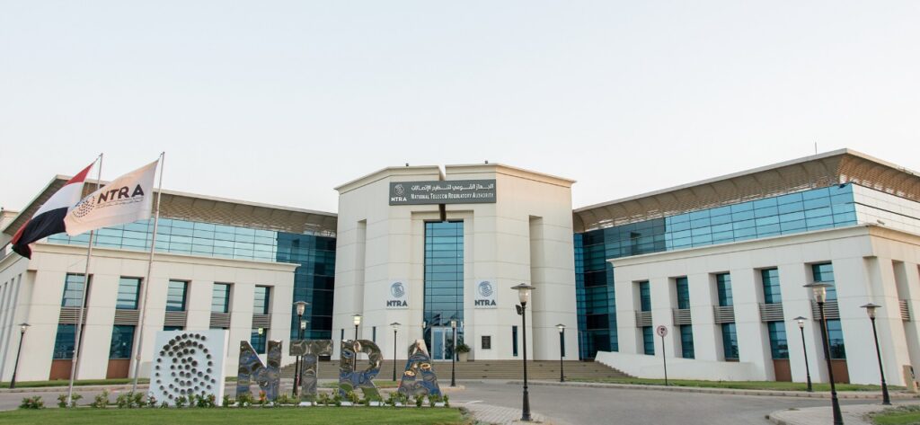 تنظيم الاتصالات ينجح في إجراء أول تجربة في أفريقيا لتشغيل خدمات الهاتف المحمول باستخدام الحيز الترددي 6 جيجاهرتز
