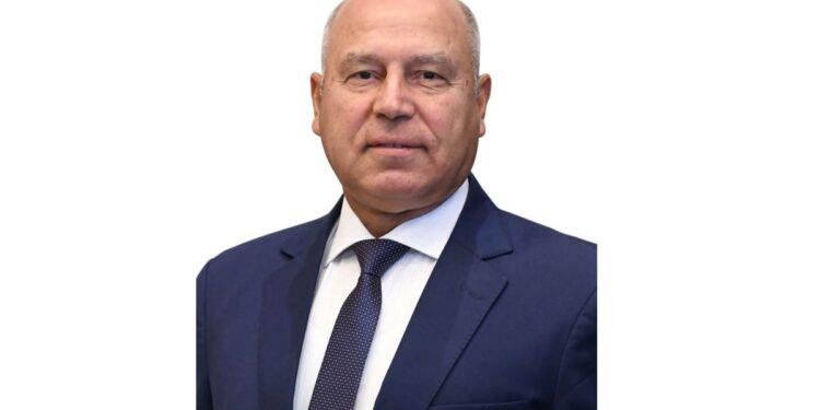 الفريق مهندس كامل الوزير وزير النقل