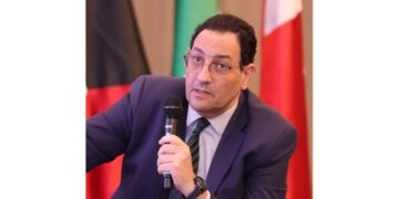 الدكتور مصطفى رشيد، الخبير الاقتصادي الدولى