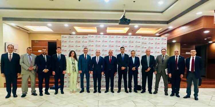 اتحاد الصناعات المصرية يبحث مع مجتمع الأعمال الهندي فرص الاستثمار