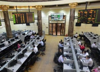 5 مليارات جنيه في ساعتين.. صغار البورصة المصرية يقاومون ضغوط CIB وطلعت مصطفى