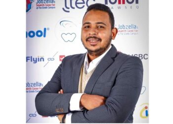 مصطفى احمد خبير التوظيف و التطوير المهنى