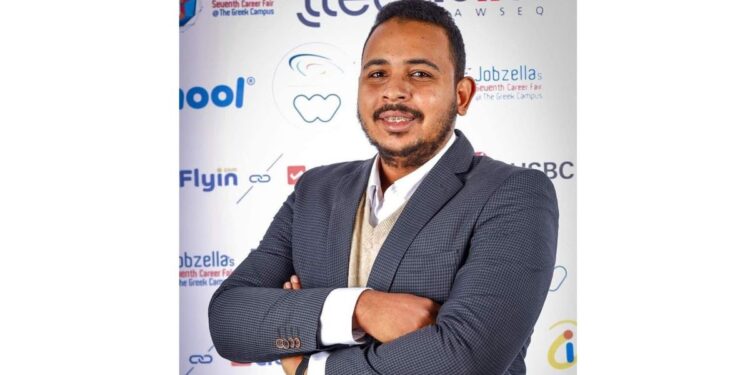 مصطفى احمد خبير التوظيف و التطوير المهنى