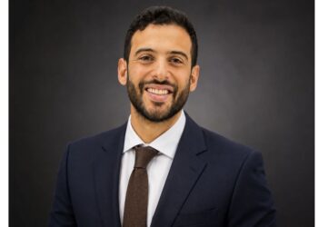 الخبير المصرفي باهر عبدالعزيز