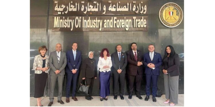 الرئيس التنفيذي لصندوق تنمية الصادرات يستقبل وفد اتحاد المستثمرات العرب العرب