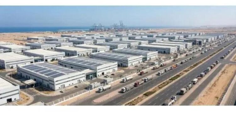 المنطقة الاقتصادية لقناة السويس استقطبت 7.26 مليار دولار