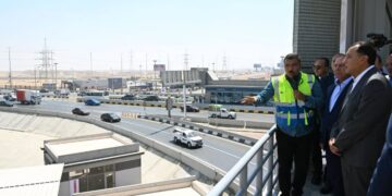 رئيس الوزراء يتفقد المرحلة الثانية من الأتوبيس الترددي (BRT)