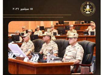 وزير الدفاع يشهد تنفيذ المرحلة الرئيسية لمشروع مراكز القيادة الإستراتيجي التعبوي بنطاق الجيش الثالث الميداني