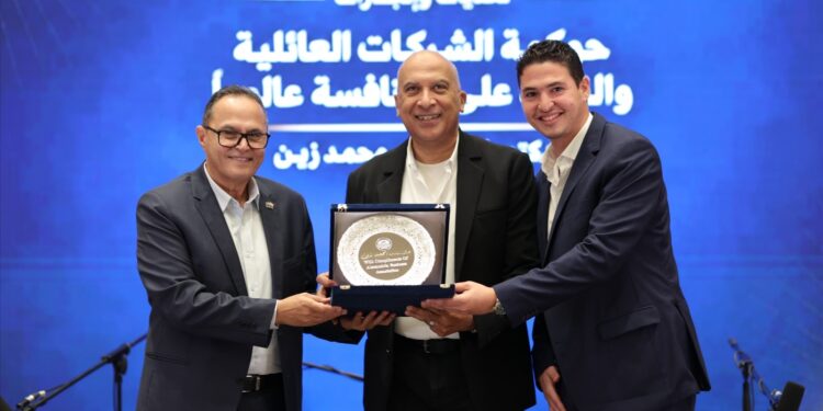 جمعية رجال أعمال إسكندرية تناقش حوكمة الشركات العائلية والتوسع والمنافسة عالميا