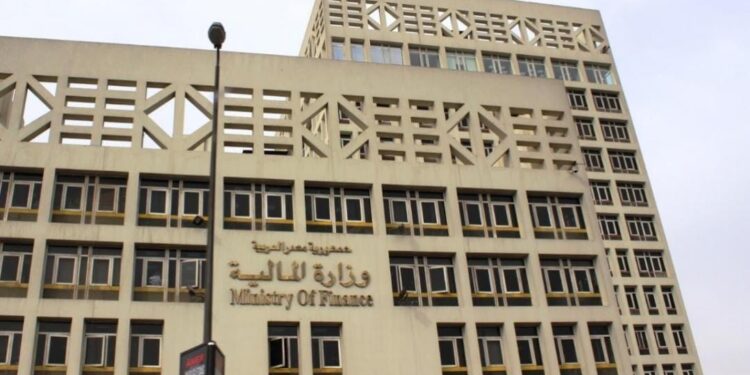 مصر تدرس إنشاء صندوقين جديدين لدعم الاستثمار والصناعة