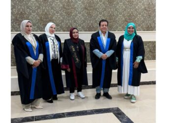 مشاركة الدكتور عاطف عبد اللطيف في لجنة الحكم والمناقشة لرسالة الماجستير المقدمة من الباحثة هالة عبود بكلية الإعلام بجامعة بني سويف