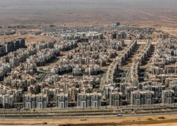 فتح ملف المشروعات العقارية المتعثرة