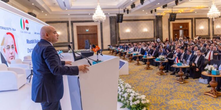 رئيس اقتصادية قناة السويس يستعرض فرص التعاون والاستثمار مع الشركات الإيطالية