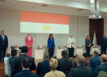 خلال المؤتمر الصحفى الذى عقد خلال ملتقى"معا نستطيع " ، لاتحاد المستثمرات العرب