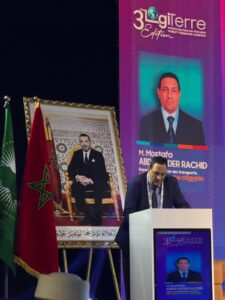 الدكتور مصطفى رشيد مساعد رئيس الاكاديمية فى كلمته امام المنتدي