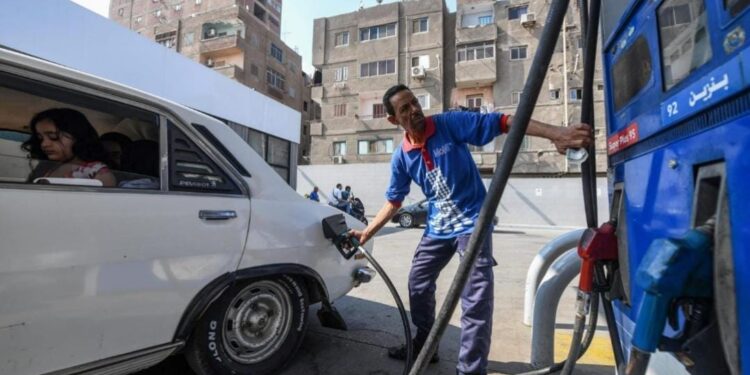 أسعار البنزين والسولار اليوم السبت