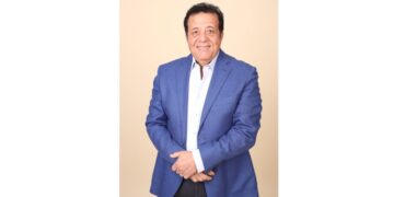 عاطف عبداللطيف