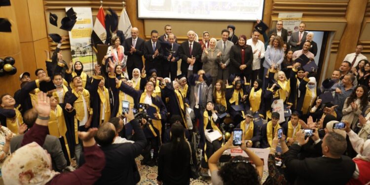 طلبات مصر تطلق حملة العودة إلى المدارس لدعم المجتمع