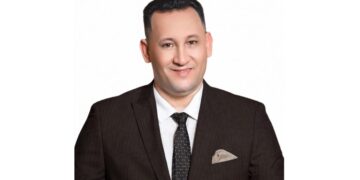الدكتور أشرف غراب، الخبير الاقتصادي