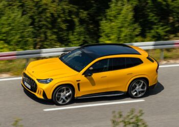 مرسيدس تطلقAMG GT SUV الجديدة بروح السيارات الرياضية