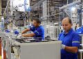 مصر تستهدف رفع مساهمة الصناعة إلى 20% من الناتج المحلي بحلول 2030