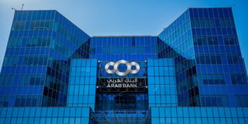 البنك العربي يحصل على شهادة الامتثال ل"معيار أمن بيانات صناعة بطاقات الدفع"