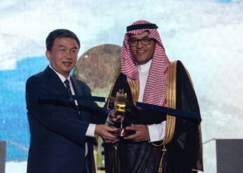 عرب سات تكشف عن قمرها الصناعي الجديد عربسات-50