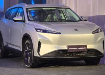 إطلاق MAGE EV أول سيارة كهربائية مصرية من صرح النصر لصناعة السيارات