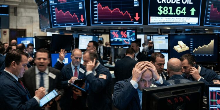 النفط فوق 116 دولارًا يضغط على الأسهم الأمريكية ويزيد مخاوف التضخم