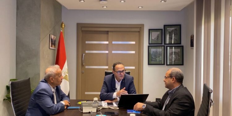 المهندس مدحت القاضي خلال حواره مع منصة سوق المال