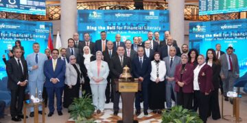 في احتفالية أسبوع المستثمر العالمي بالبورصة.: الثقافة المالية لم تعد رفاهية وإنما ركيزة للاقتصاد الوطني