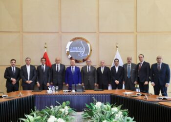 وزير النقل يشهد توقيع مذكرة تفاهم بين الهيئة العامة لميناء الإسكندرية وشركتي حسن علام للمرافق والطارق كابيتال لإدارة الأصول العقارية