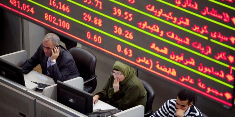 البورصة المصرية تخسر 160 مليار جنيه من رأس المال السوقي في جلسة واحدة