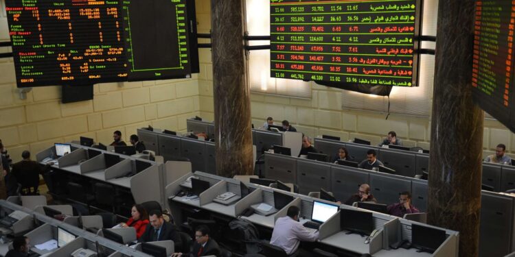 البورصة المصرية تقترب من تفعيل البيع على المكشوف بضوابط جديدة للمستثمرين